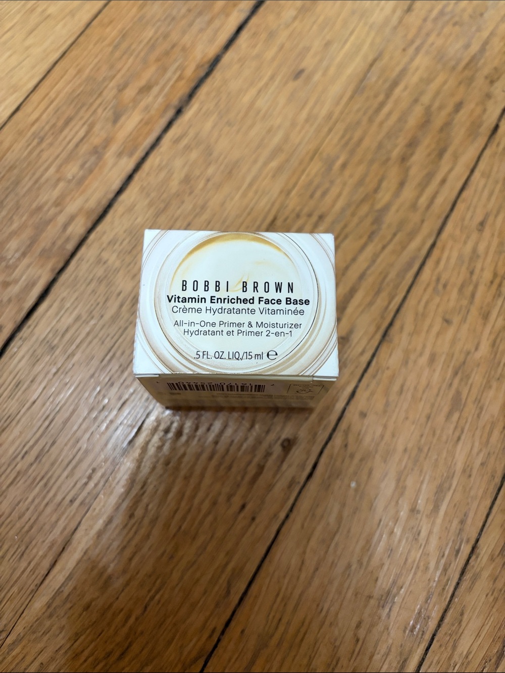 Bobbi Brown Vitamin Enriched Face Base - White and Gold Packaging